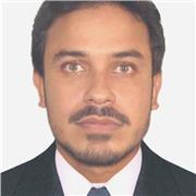 Profesor de Ciencias Sociales, comparte conocimientos a alumnos de todas las edades